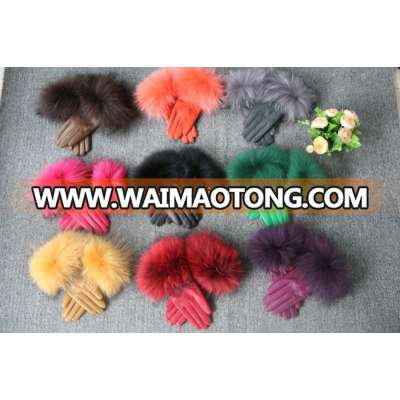 wholesale fashion winter leather gloves with raccoon fur